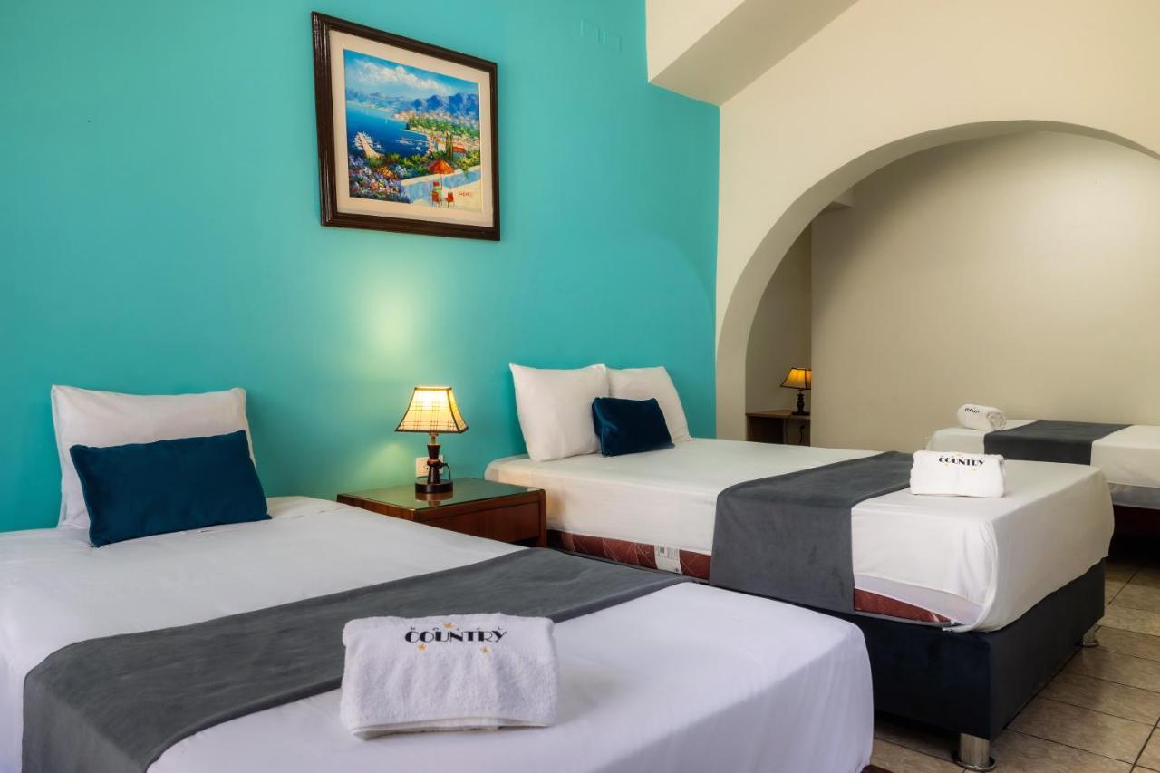 Hotel Country Trujillo Encalada 외부 사진