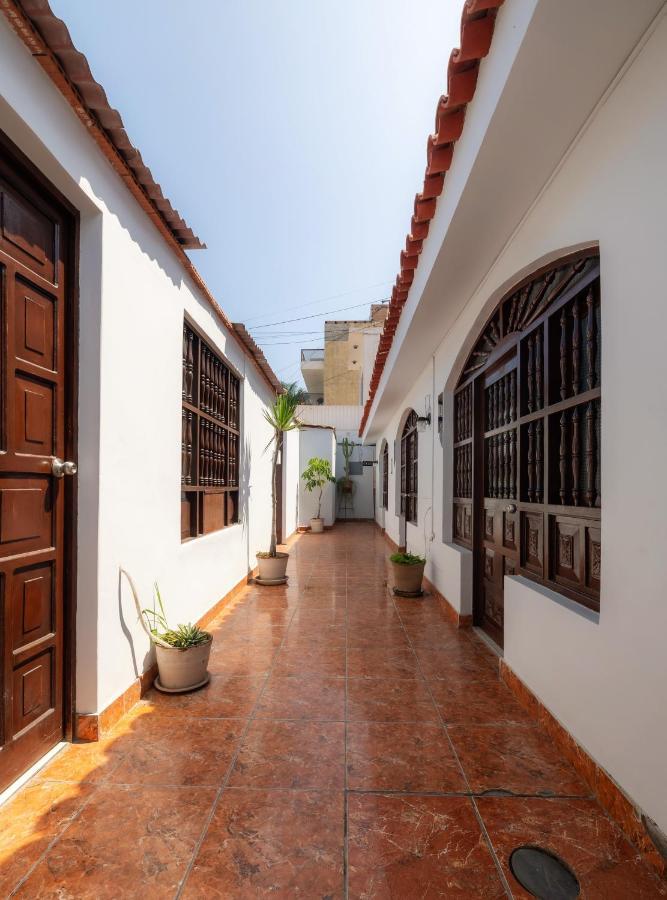 Hotel Country Trujillo Encalada 외부 사진