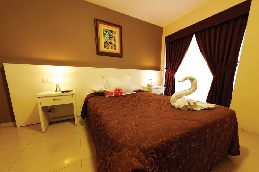 Hotel Country Trujillo Encalada 외부 사진