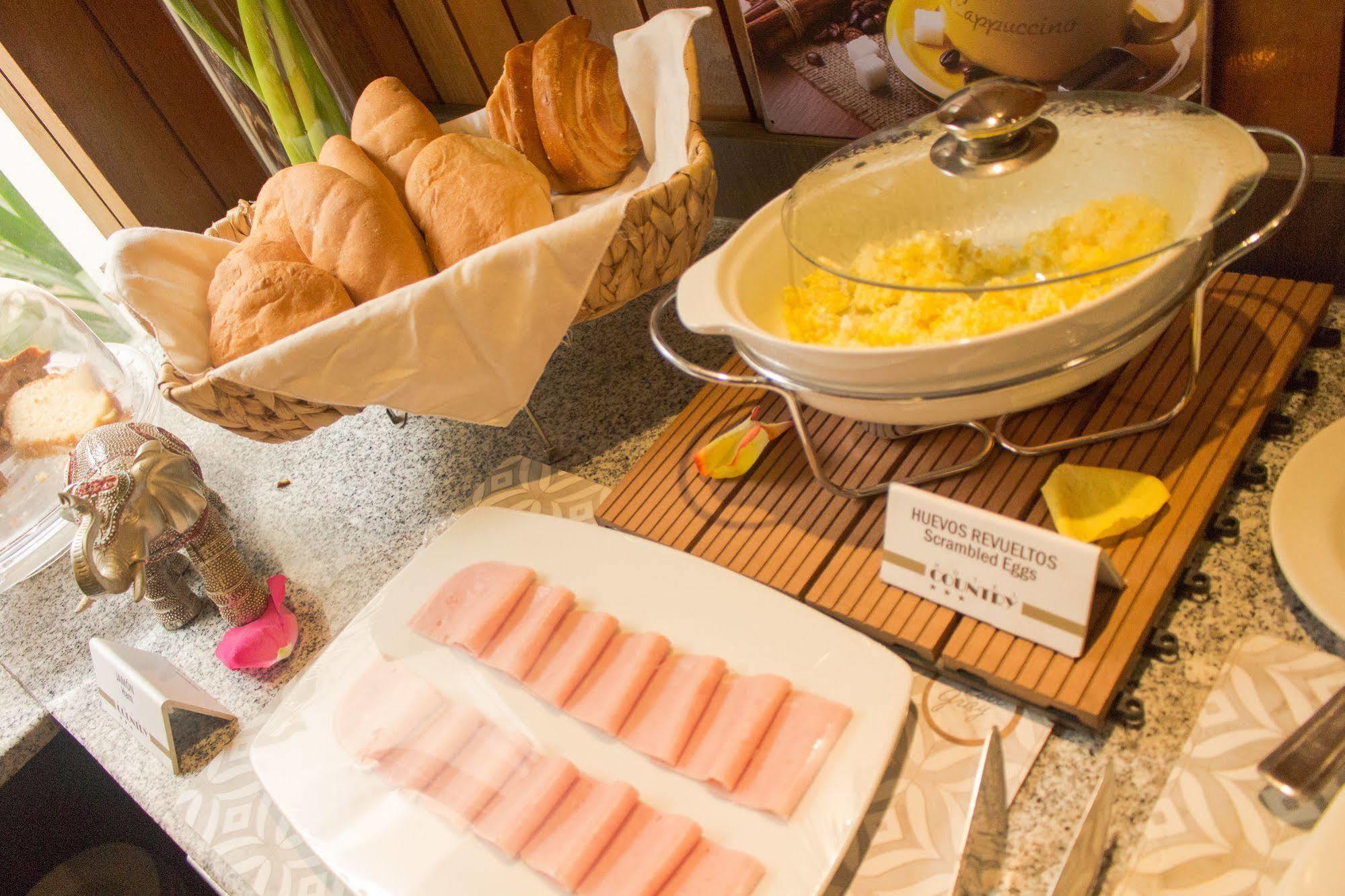 Hotel Country Trujillo Encalada 외부 사진